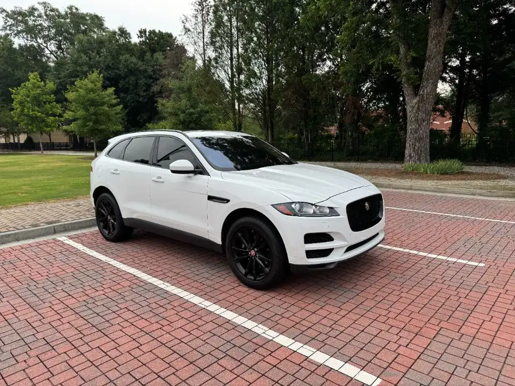 2020 Jaguar F-PACE 25t Prestige AWD's photo