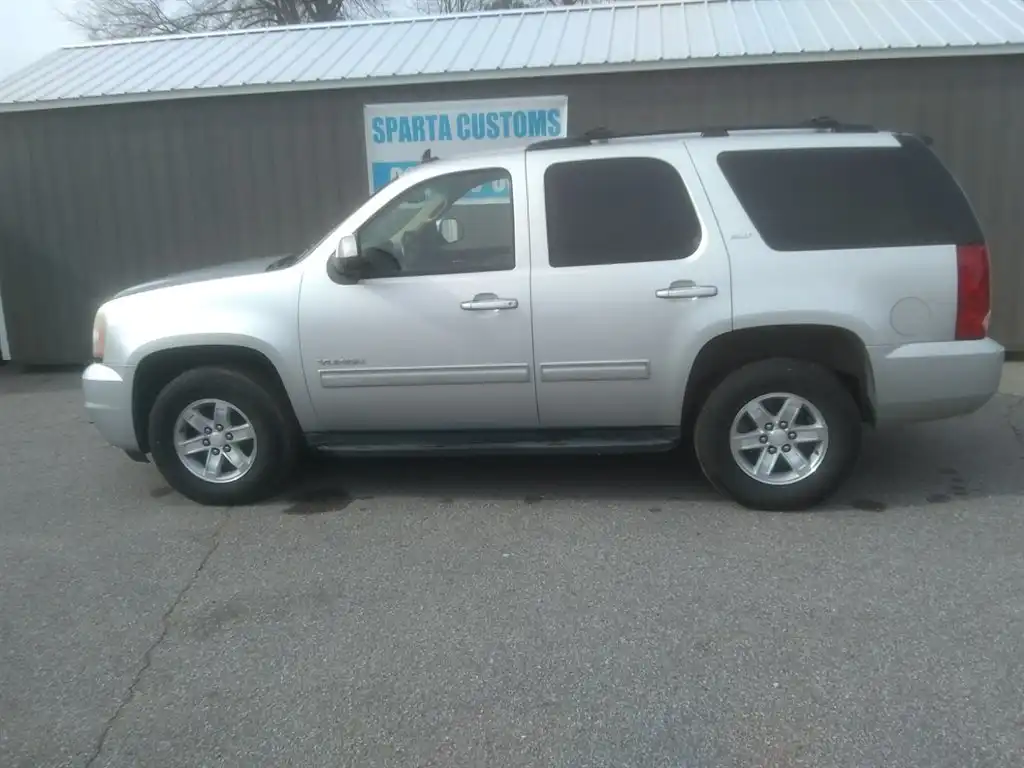 2011 GMC Yukon 4WD SLT's photo