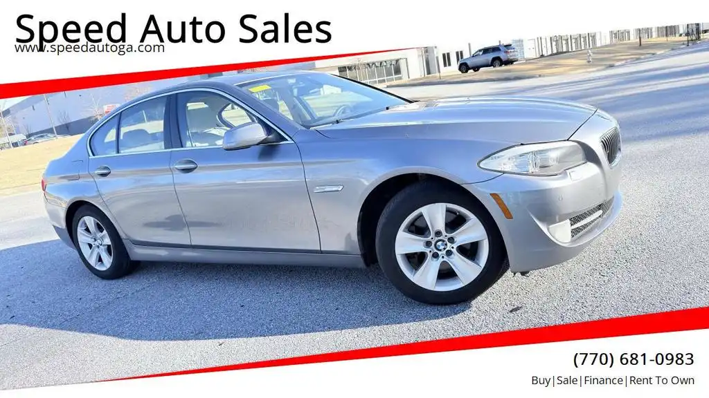 2012 BMW 5 Series 528i Sedan's photo