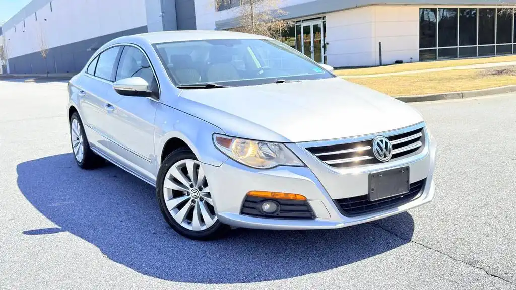 2010 Volkswagen CC Tiptronic Sport's photo
