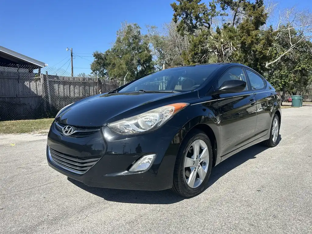 2012 Hyundai Elantra 1.8 GLS A T's photo
