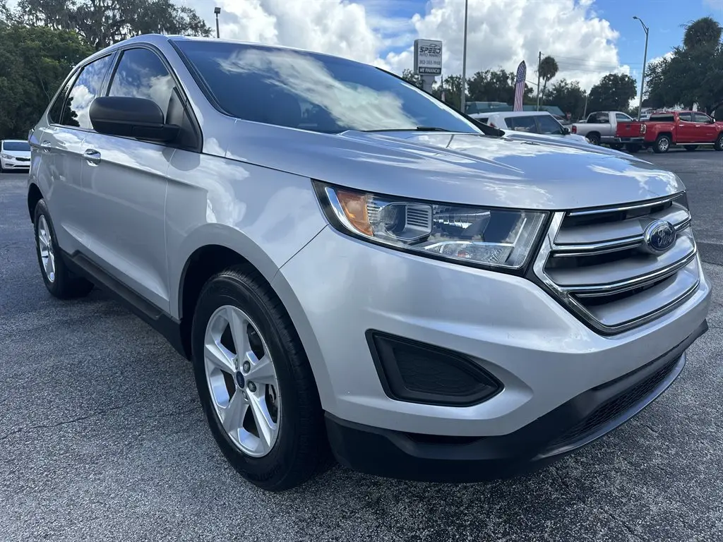 2016 Ford Edge SE photo 3