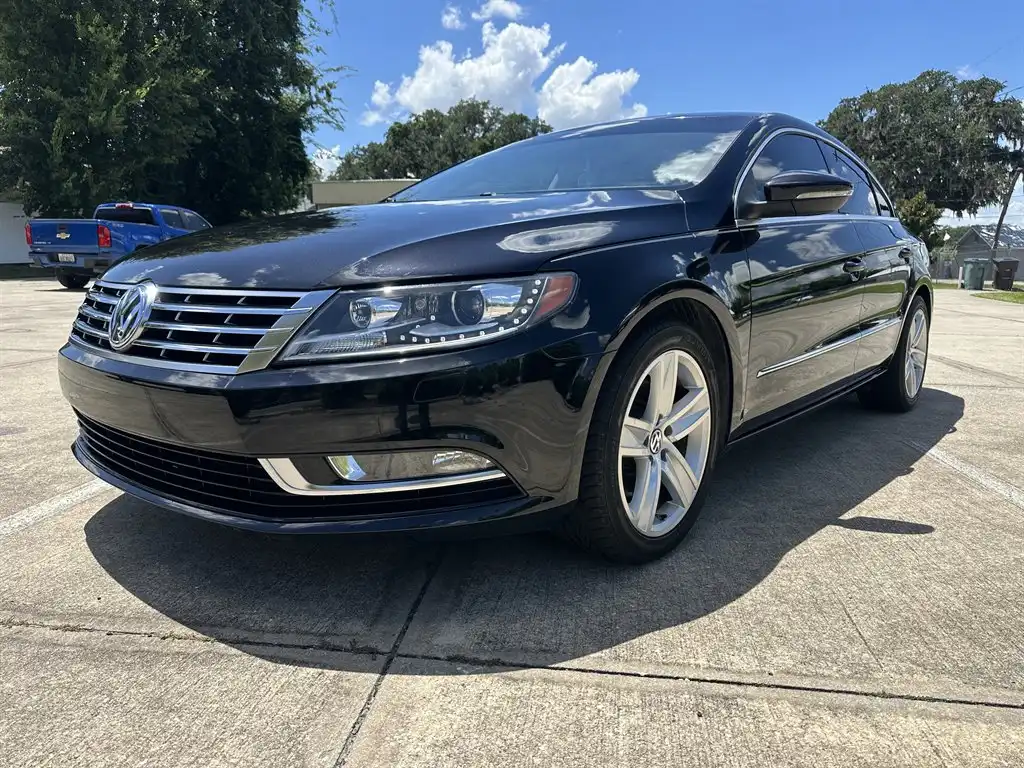 2013 Volkswagen CC Tiptronic R-Line's photo