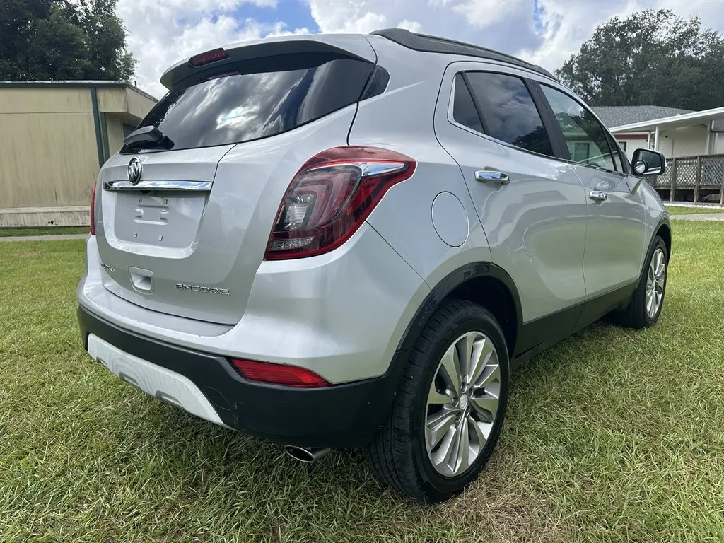 2017 Buick Encore Preferred photo 5