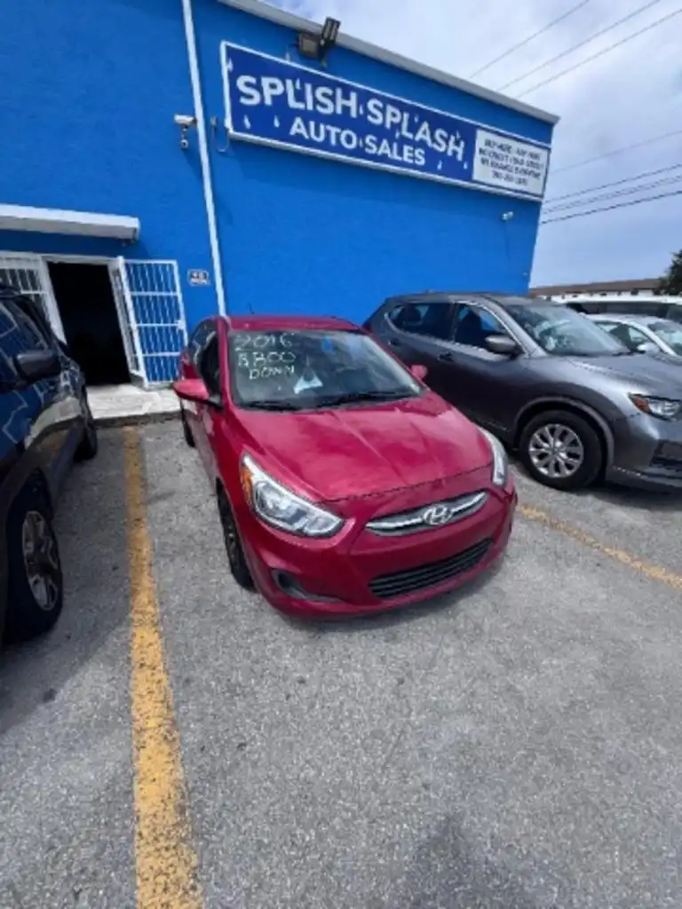 2016 Hyundai Accent SE 4-Door 6-Speed Automatic's photo