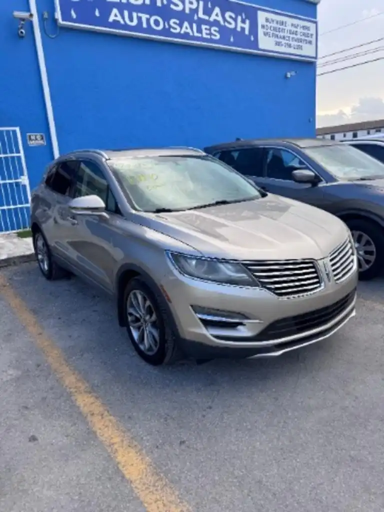 2015 Lincoln MKC FWD's photo