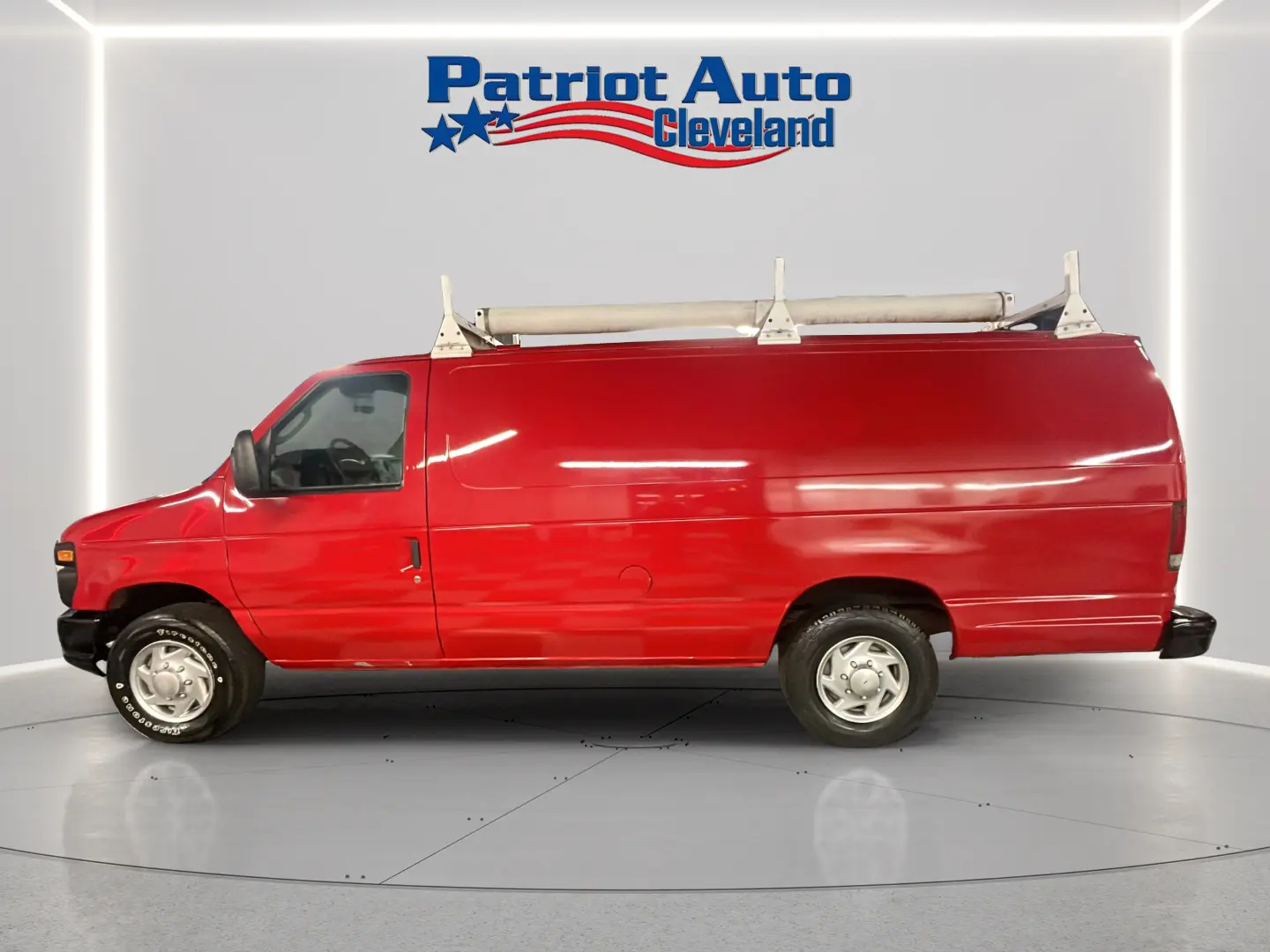 2010 Ford E-Series E-250 Extended photo 3