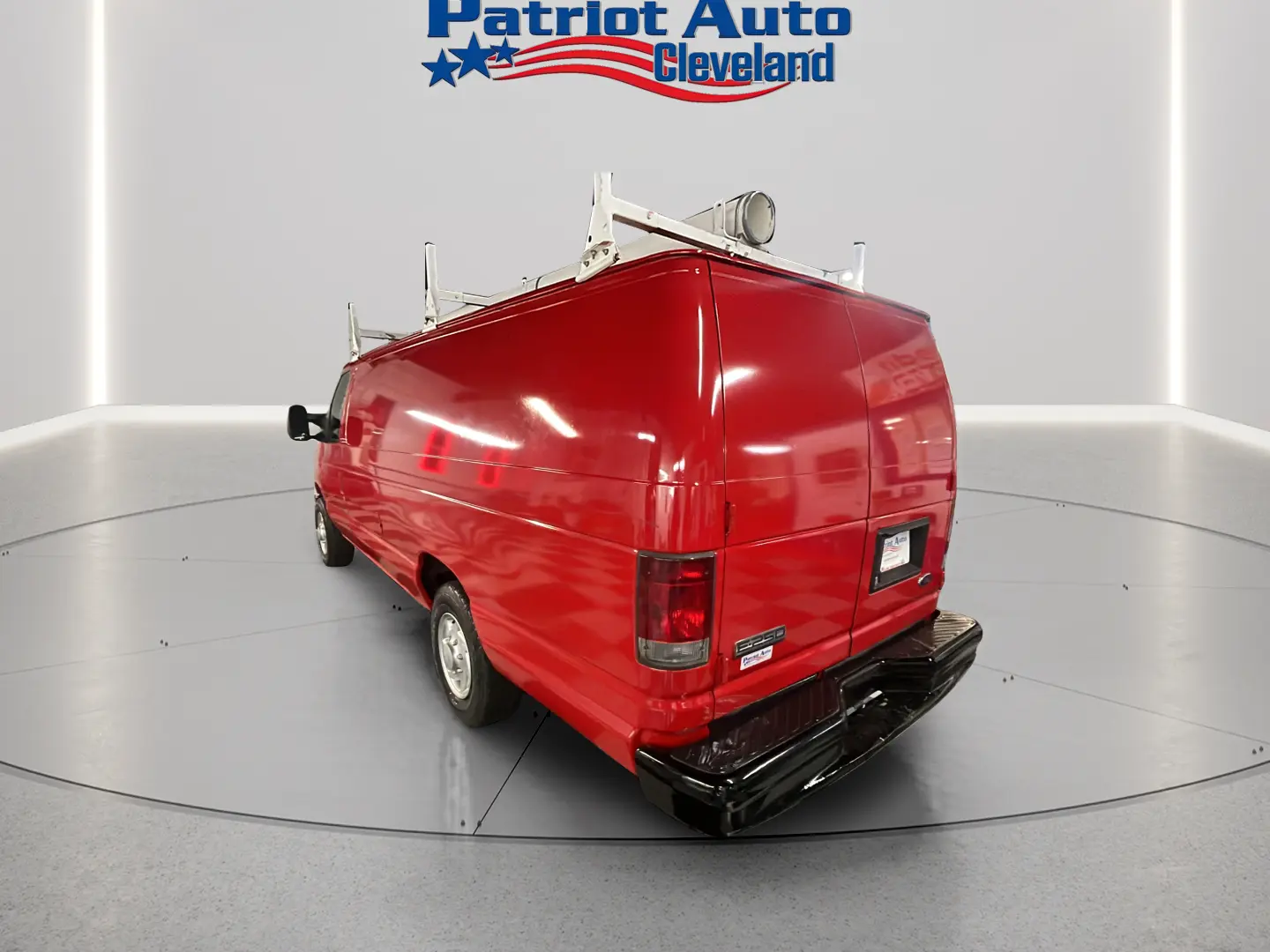 2010 Ford E-Series E-250 Extended photo 4