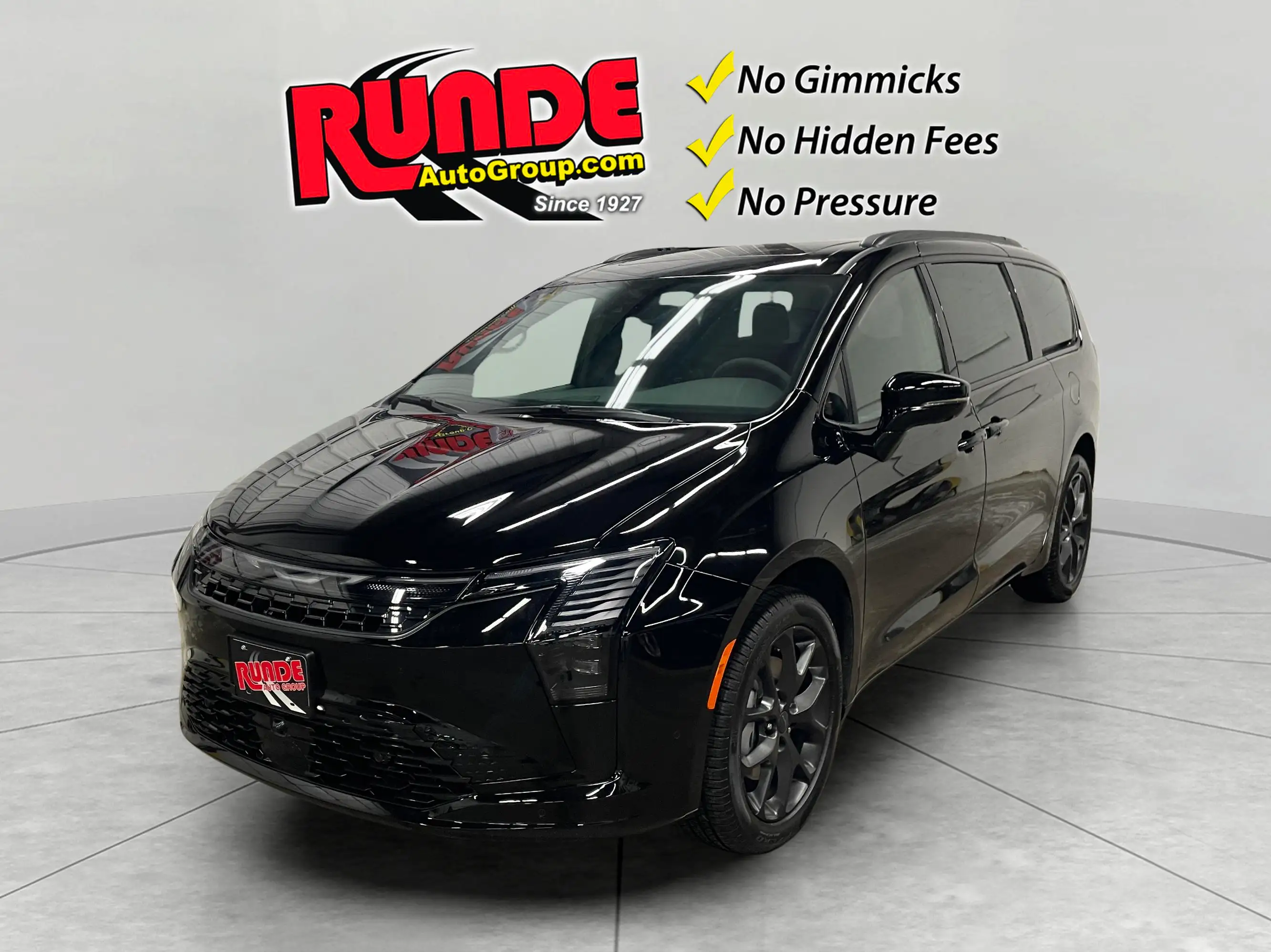 2027 Chrysler Pacifica Limited AWD's photo