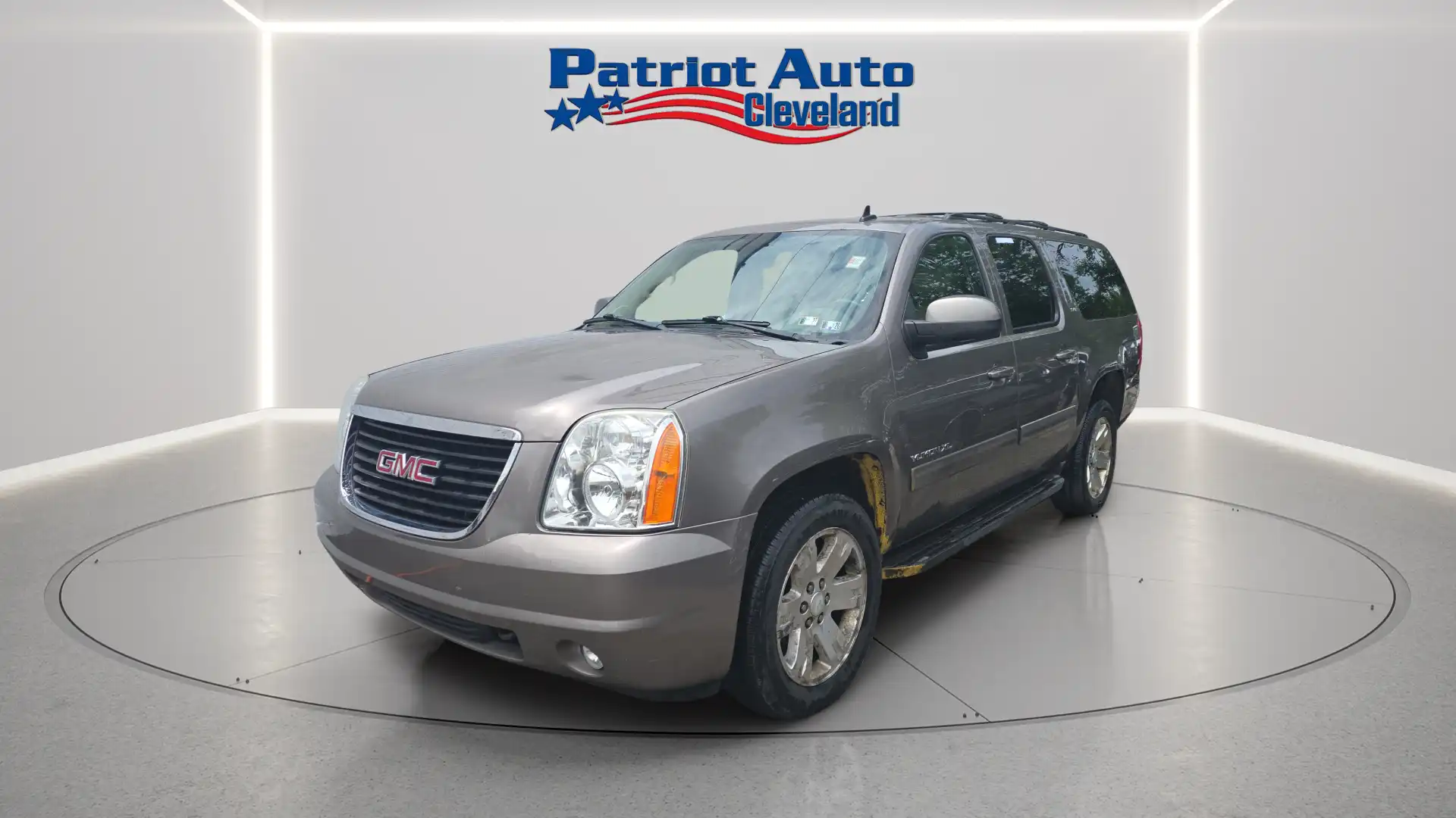 2013 GMC Yukon 4WD 1/2 Ton SLT (4SA)'s photo