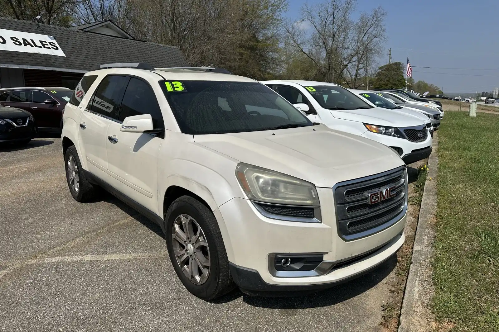 2013 GMC Acadia FWD SLT-1's photo