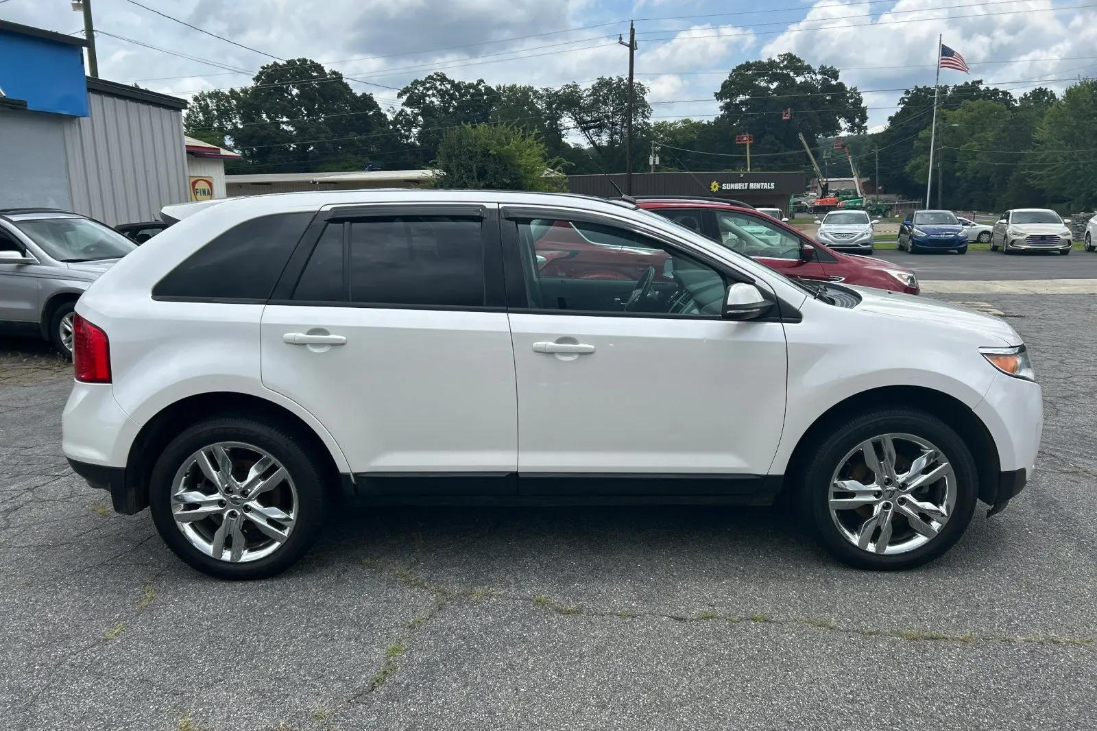 Vehicle Image 2