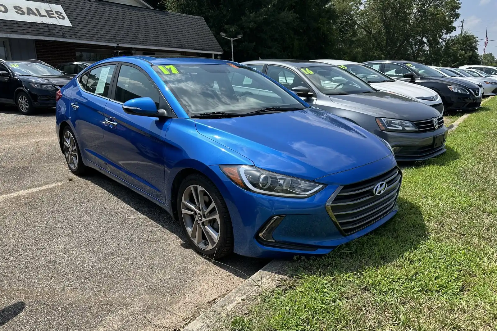 2017 Hyundai Elantra 2.0 Limited A/T PZEV's photo