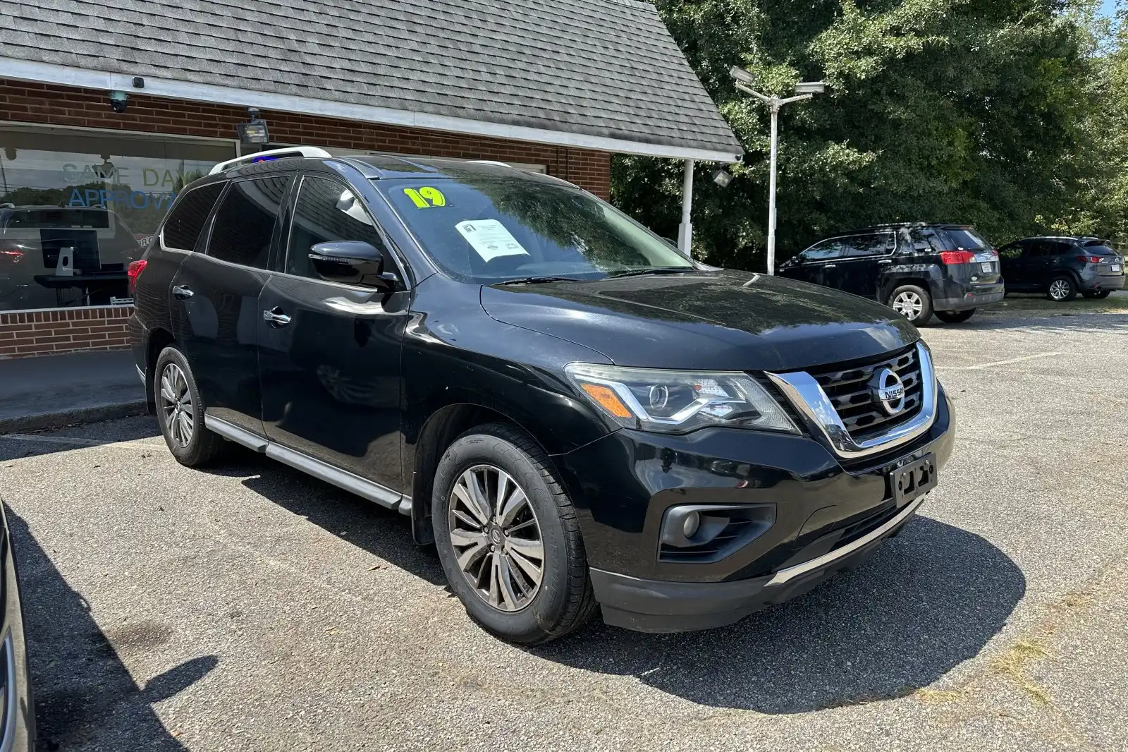 2019 Nissan Pathfinder SV FWD's photo
