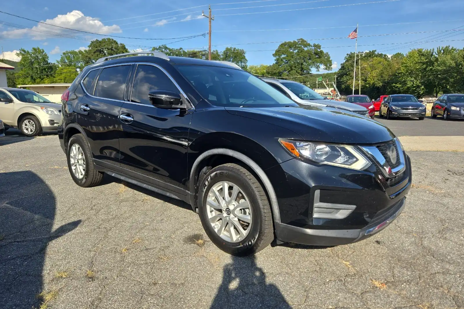 2020 Nissan Rogue SV FWD's photo