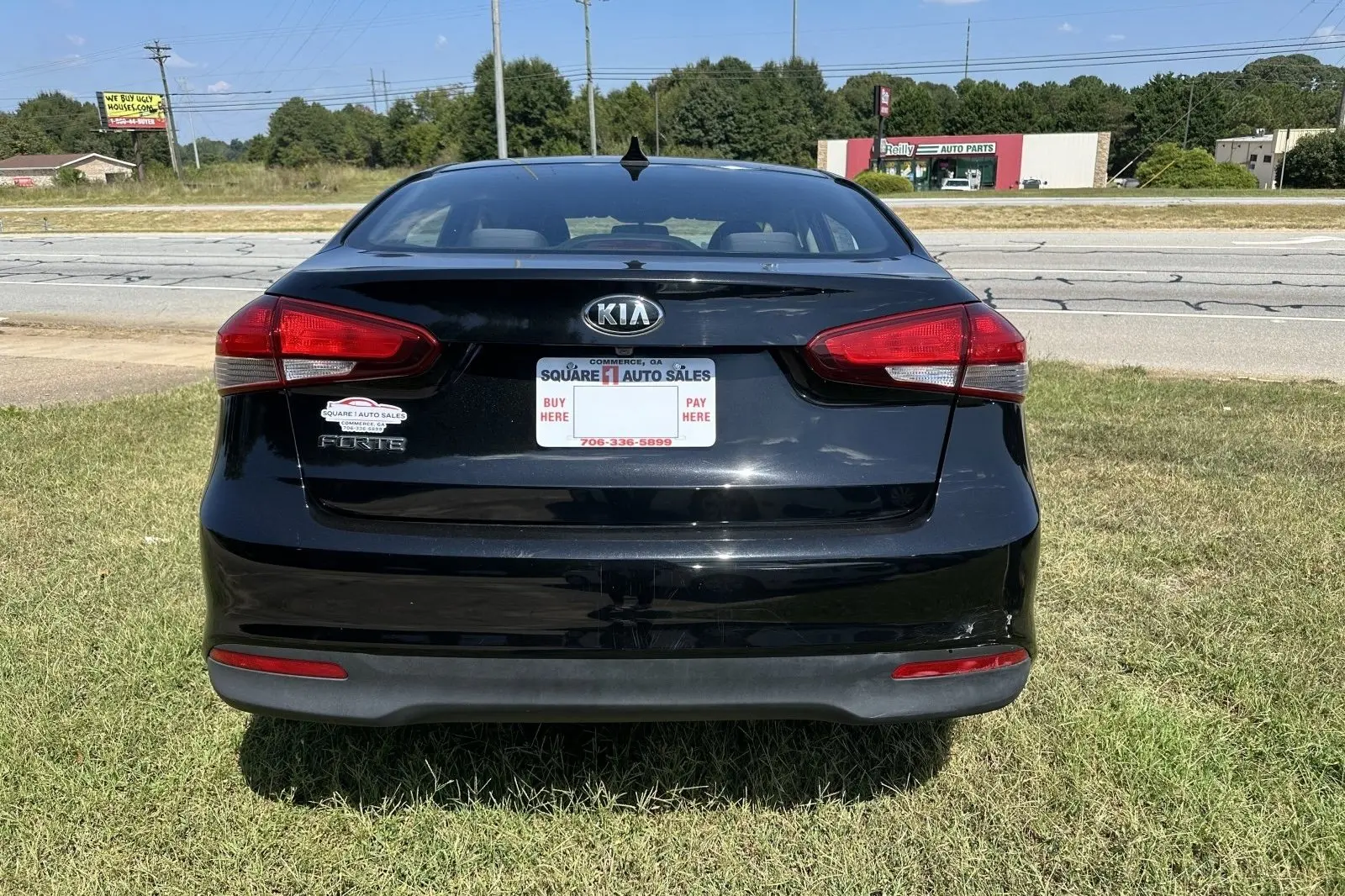 2017 Kia Forte LX Auto photo 3