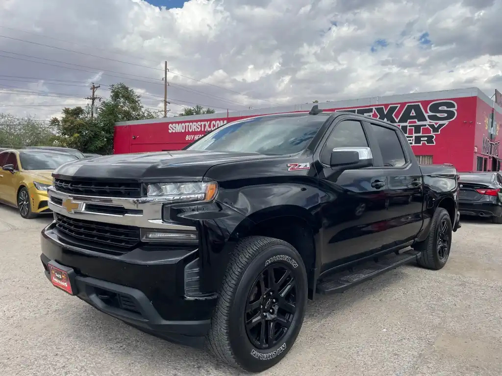 2020 Chevrolet Silverado 1500 LT 4X4 Crew Cab Short Box's photo