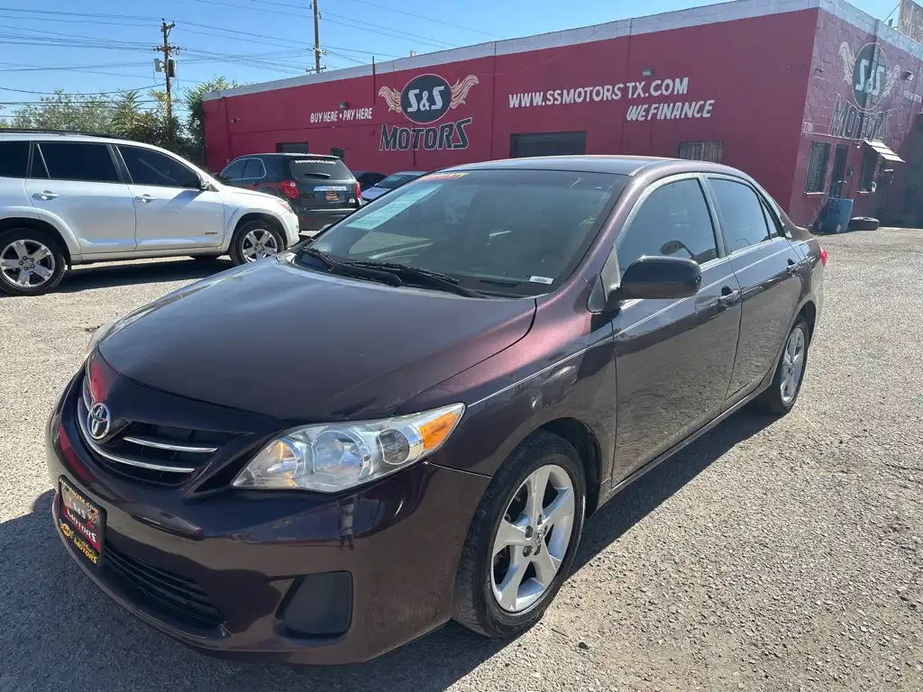2013 Toyota Corolla LE Special Edition AT's photo