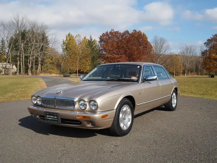 2002 Jaguar XJ Vanden Plas's photo