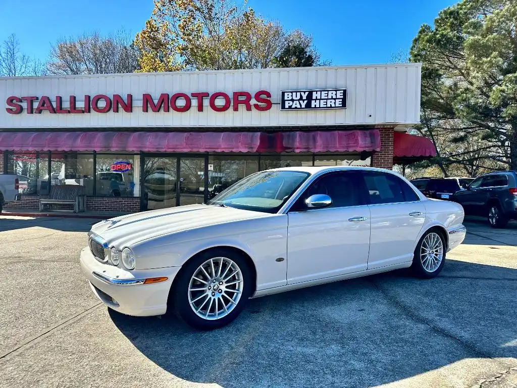 2007 Jaguar XJ XJ8's photo