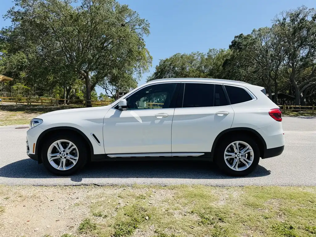 2020 BMW X3 sDrive30i's photo