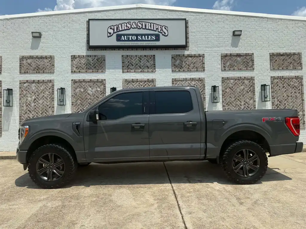 2021 Ford F-150 XLT 4x4 SuperCrew 5-1/2 Box's photo