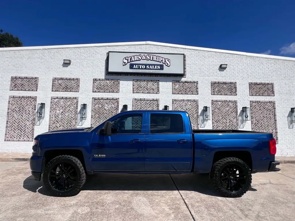 2018 Chevrolet Silverado 1500 Z71 4WD Crew Cab Short Box LT's photo