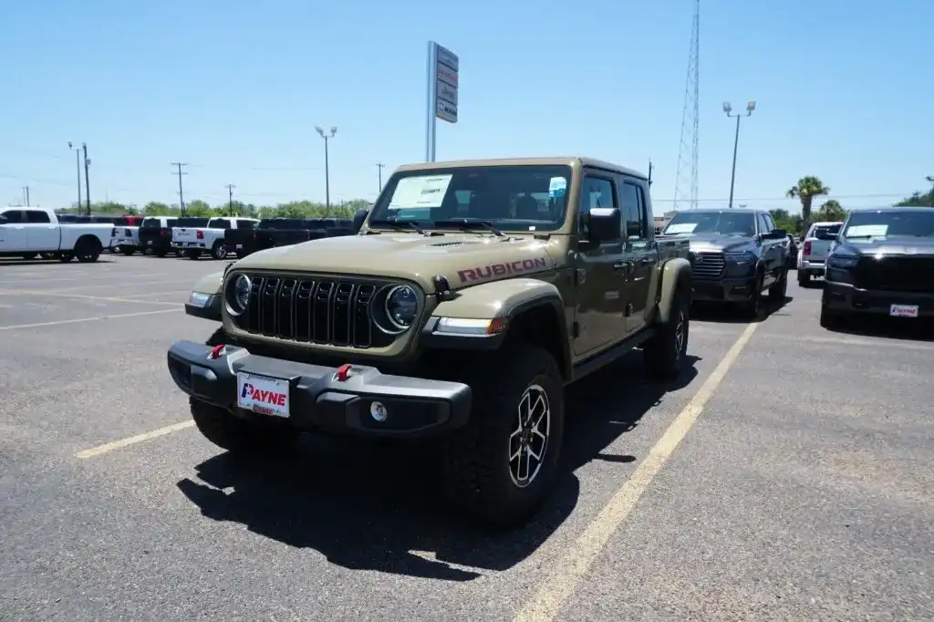 2026 Jeep Gladiator Rubicon Auto's photo