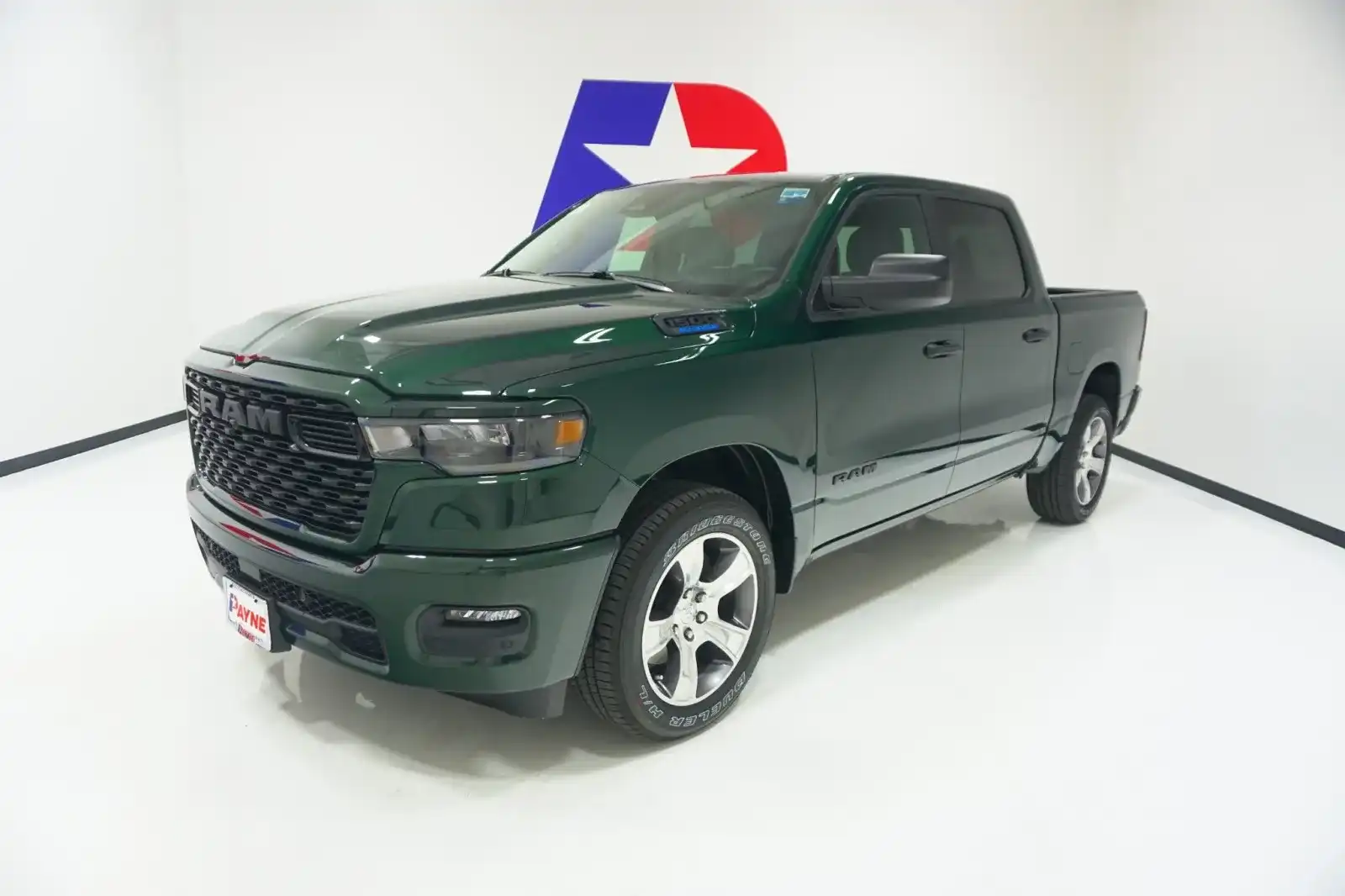 2026 RAM 1500 Express Crew Cab 5'7's photo