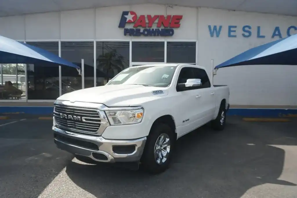 2024 RAM 1500 Laramie Crew Cab 5'7's photo