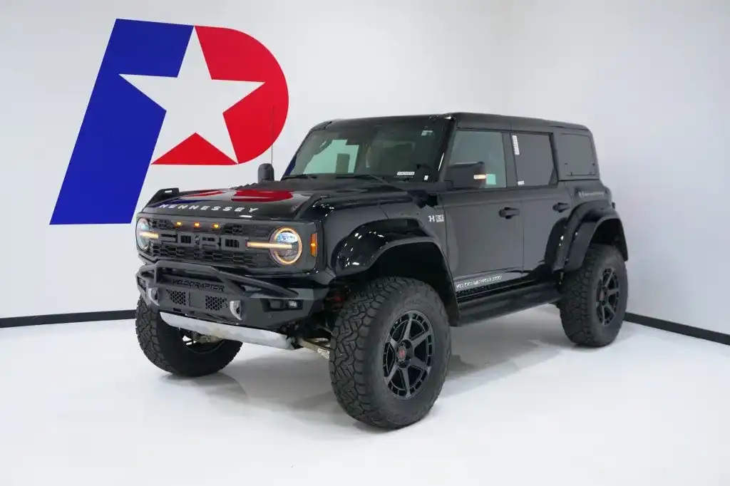 2026 Ford Bronco Raptor 4WD's photo
