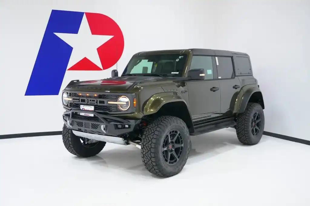 2026 Ford Bronco Raptor 4WD's photo