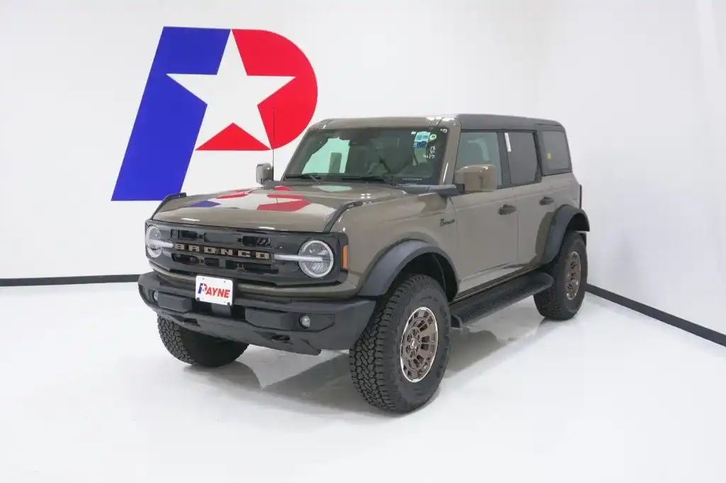 2026 Ford Bronco Outer Banks 4x4's photo
