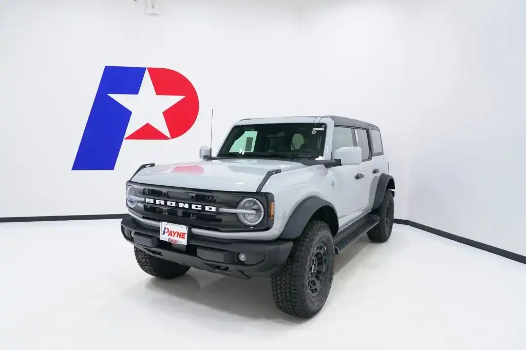 2026 Ford Bronco Outer Banks 4WD's photo