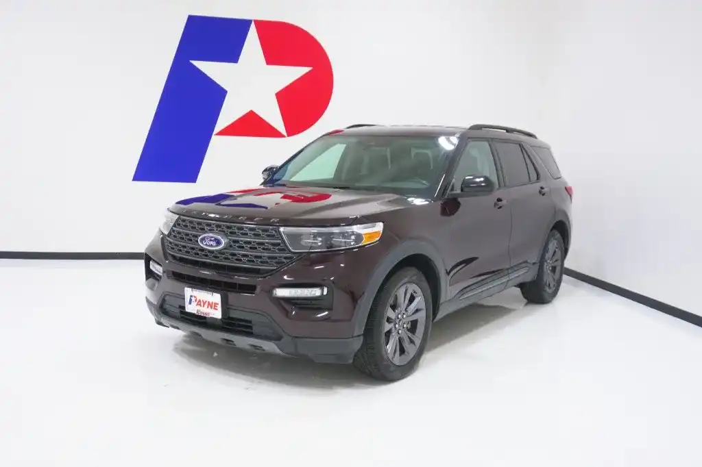 2023 Ford Explorer XLT RWD's photo
