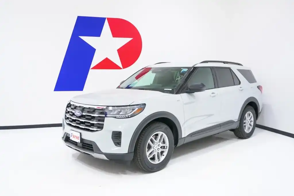 2027 Ford Explorer Active RWD 200A's photo