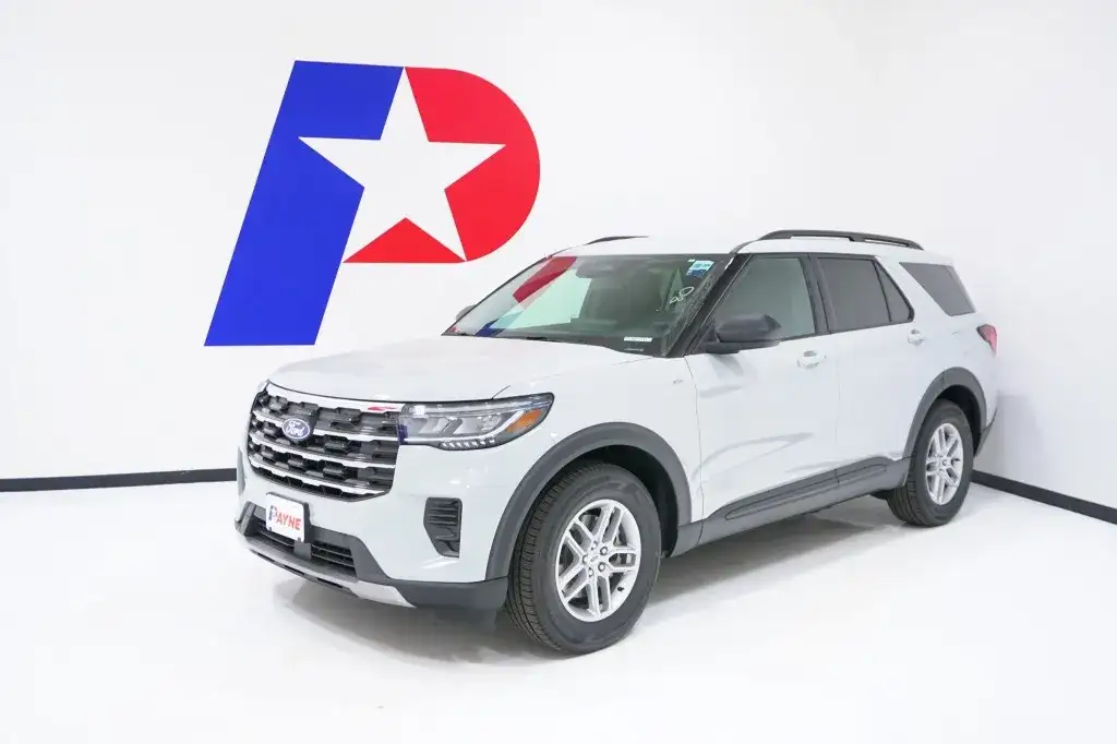 2027 Ford Explorer Active RWD 200A's photo