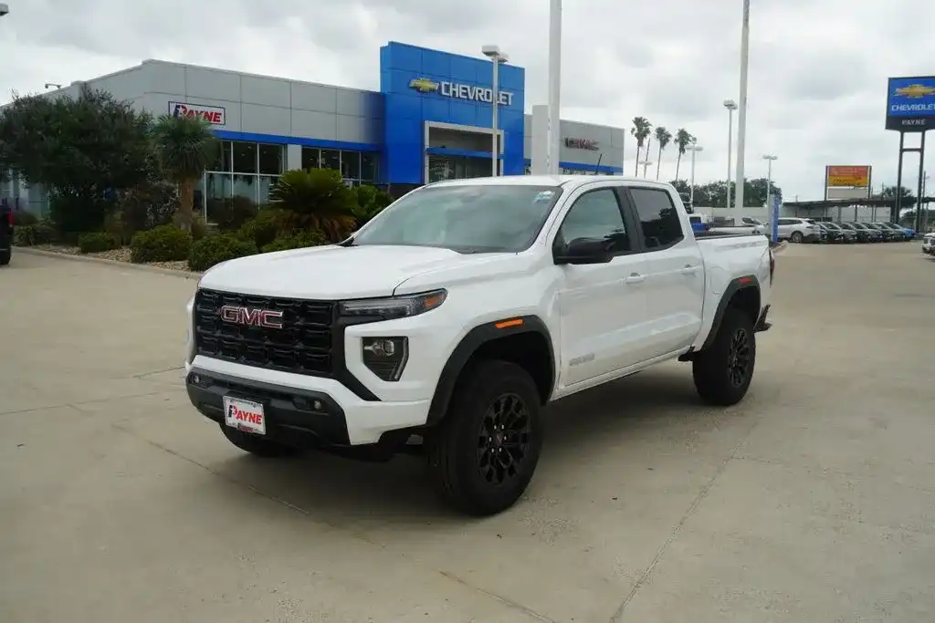 2026 GMC Canyon 2WD Elevation Crew Cab Short Box's photo