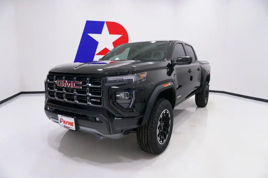2026 GMC Canyon 4WD AT4 Crew Cab Short Box's photo