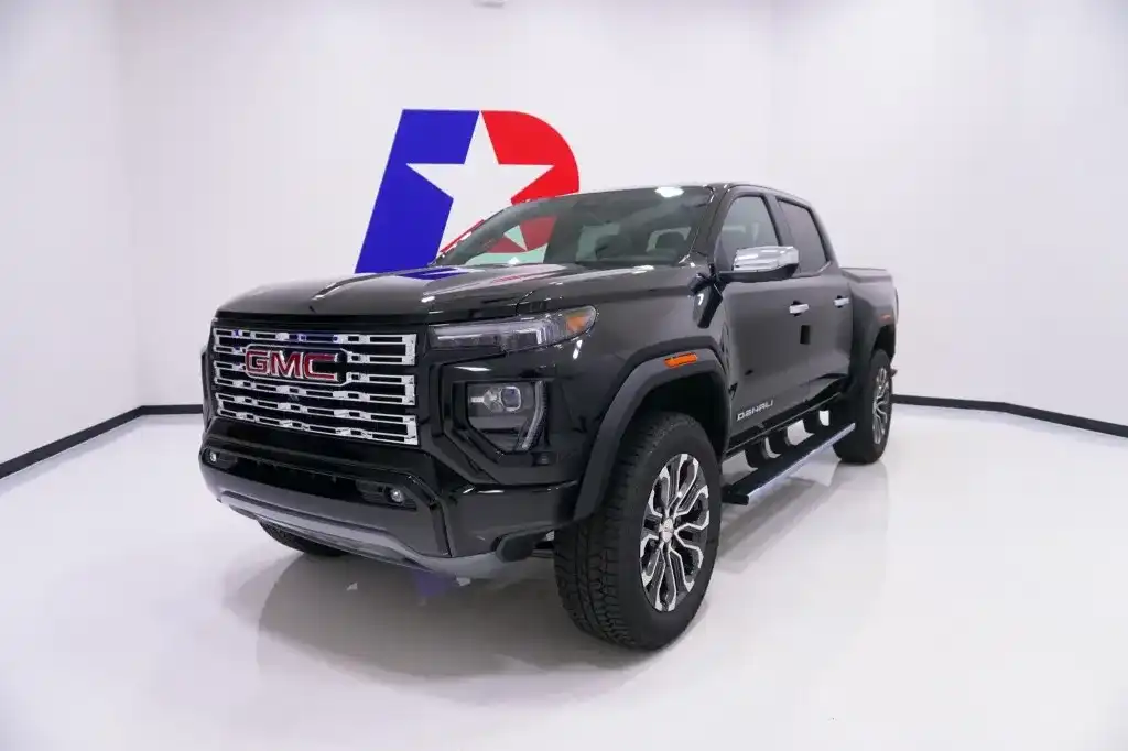 2026 GMC Canyon 4WD Denali Crew Cab Short Box's photo