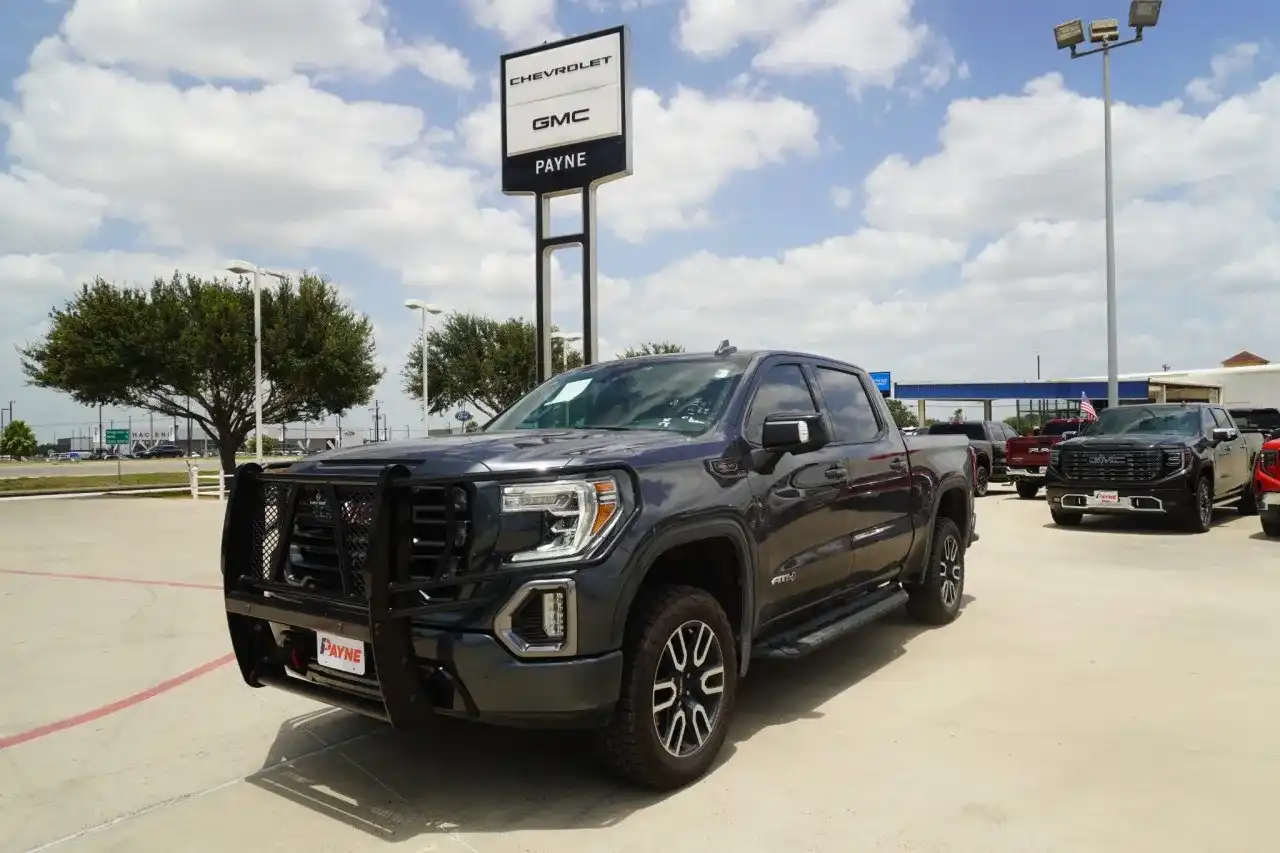2022 GMC Sierra 4WD Crew Cab Short Box AT4's photo