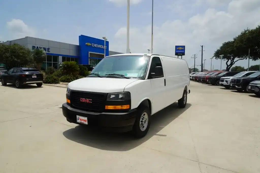 2026 GMC Savana 2500 Ext WB's photo