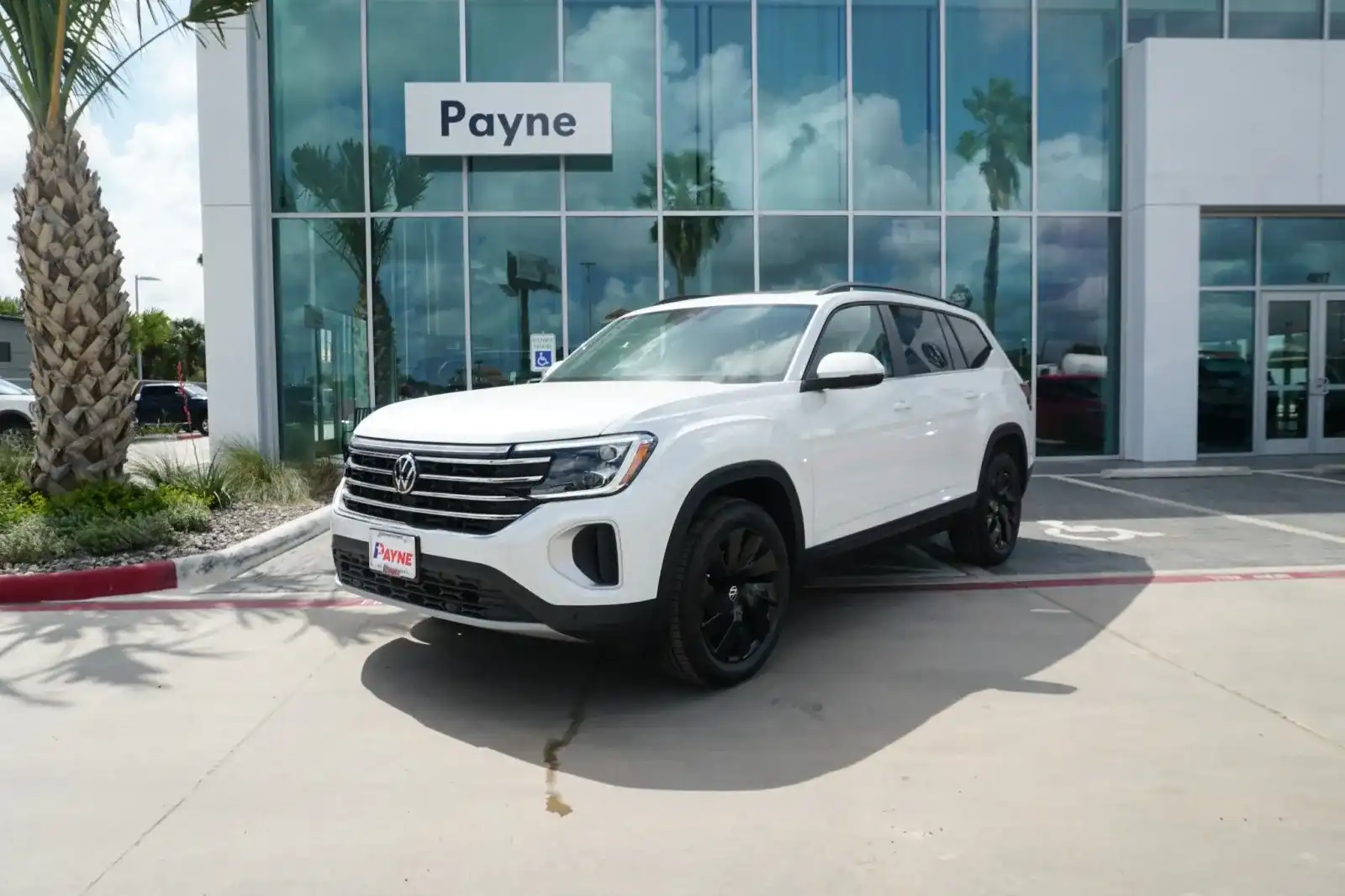 2026 Volkswagen Atlas 2.0T SE w/Tech's photo