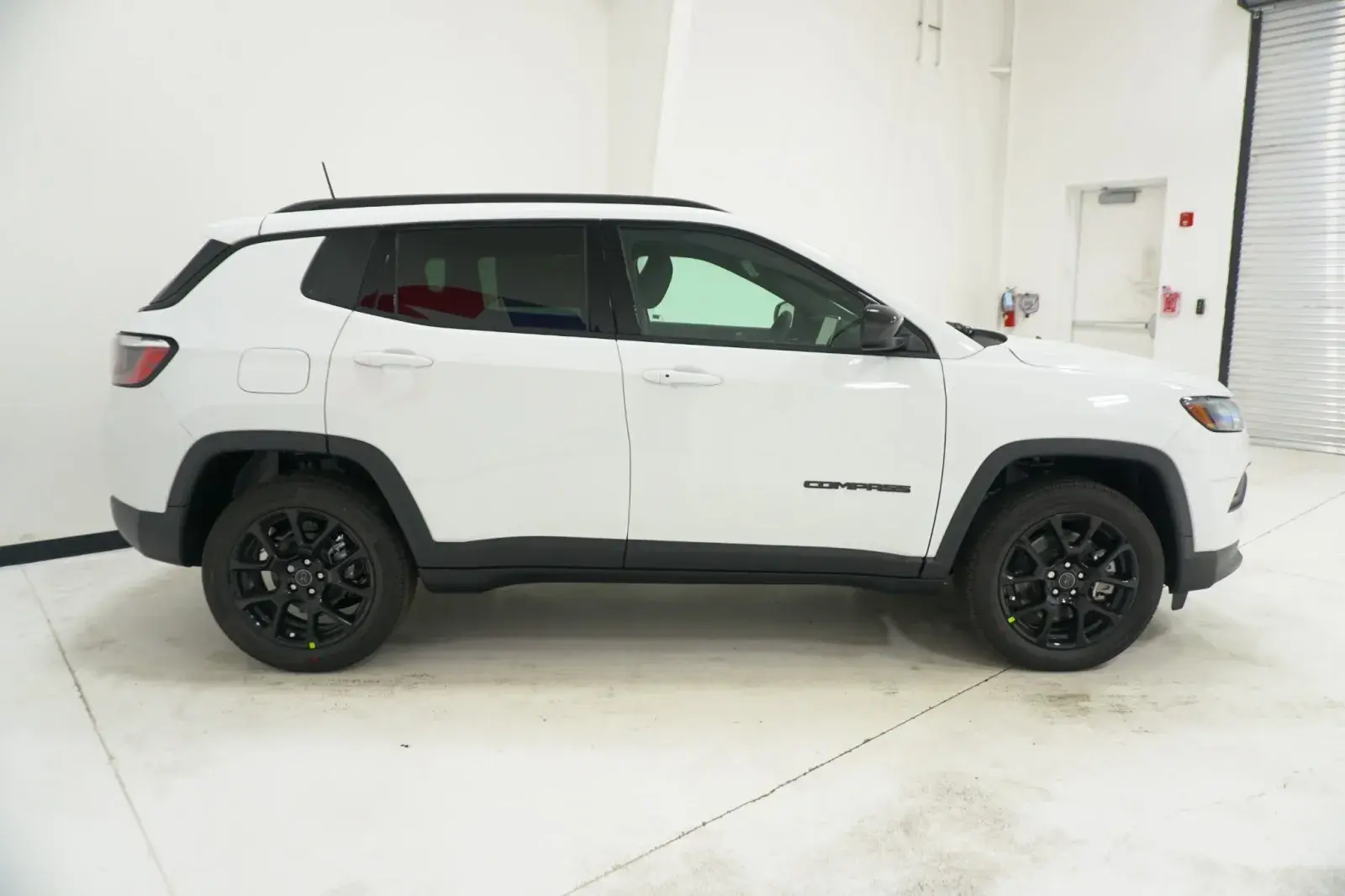 2026 Jeep Compass Altitude 4X4 photo 4