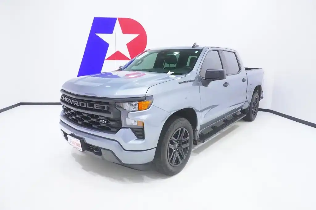 2024 Chevrolet Silverado 1500 Custom Crew Cab Short Box's photo