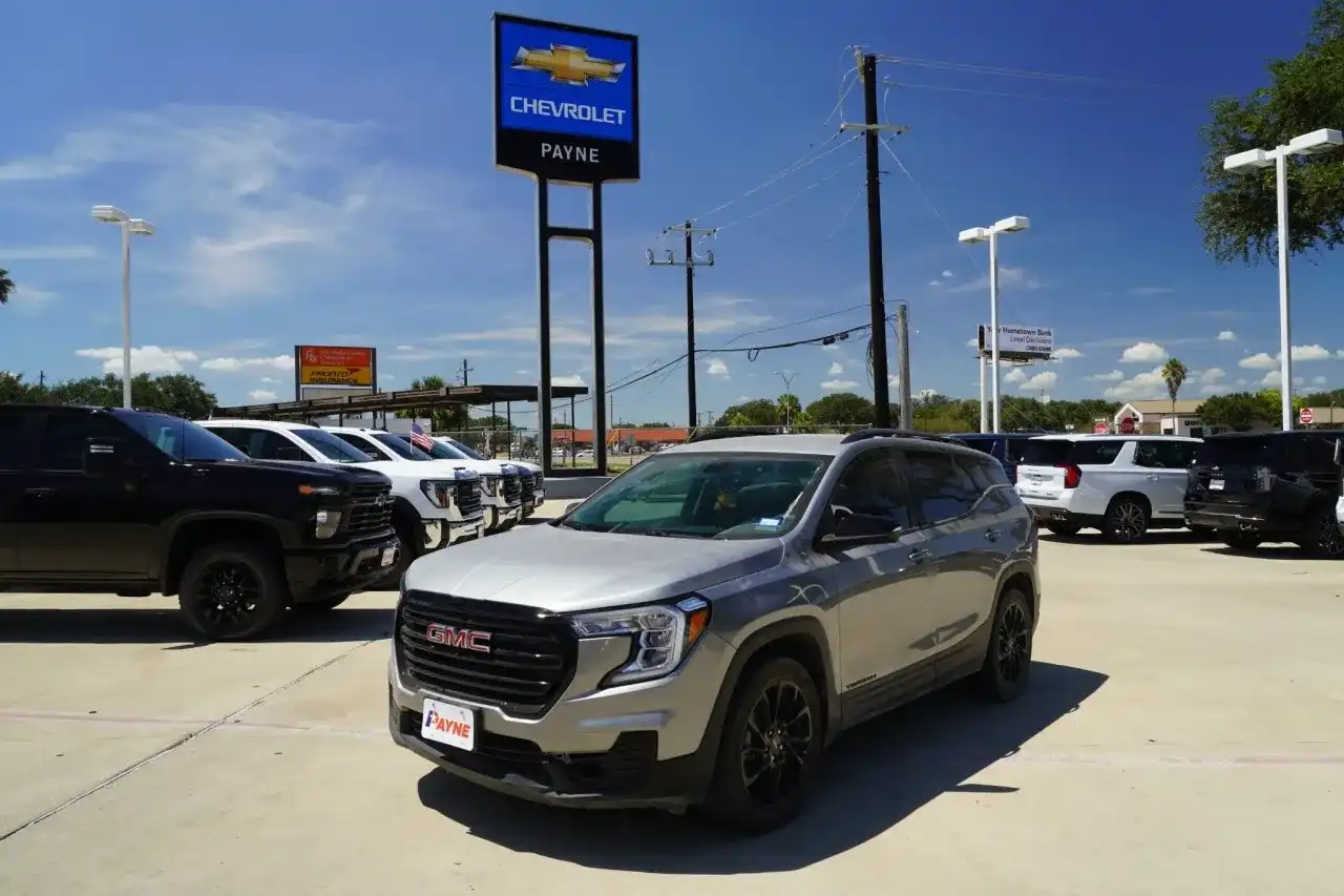 2024 GMC Terrain SLE FWD's photo