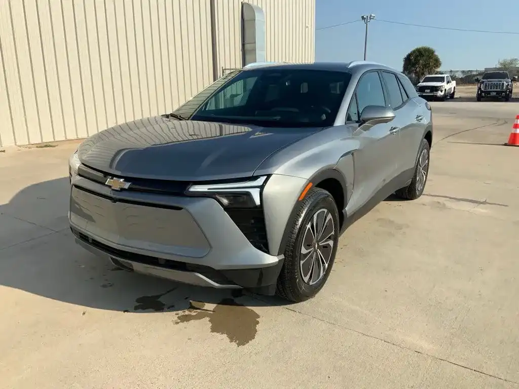 2026 Chevrolet Blazer EV LT FWD's photo