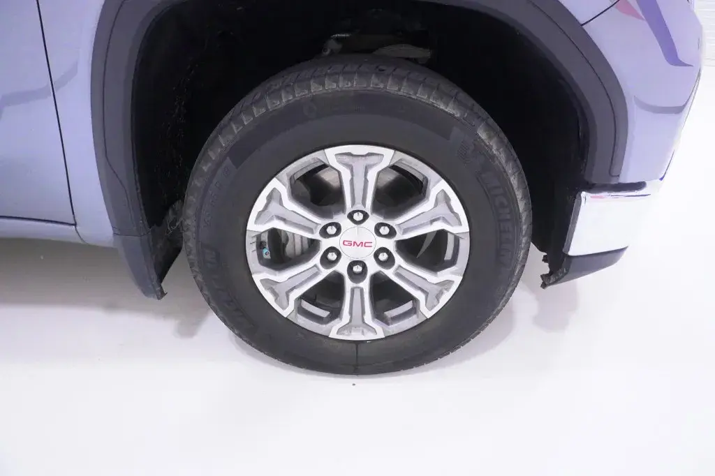2024 GMC Sierra 2WD Crew Cab Short Box SLT photo 5