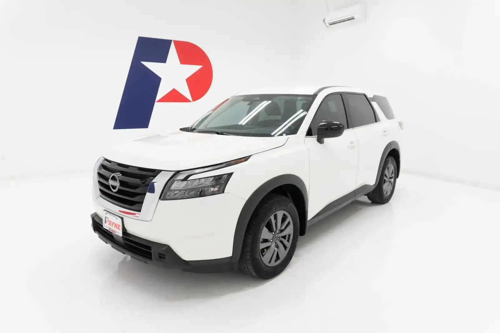 2025 Nissan Pathfinder S FWD's photo