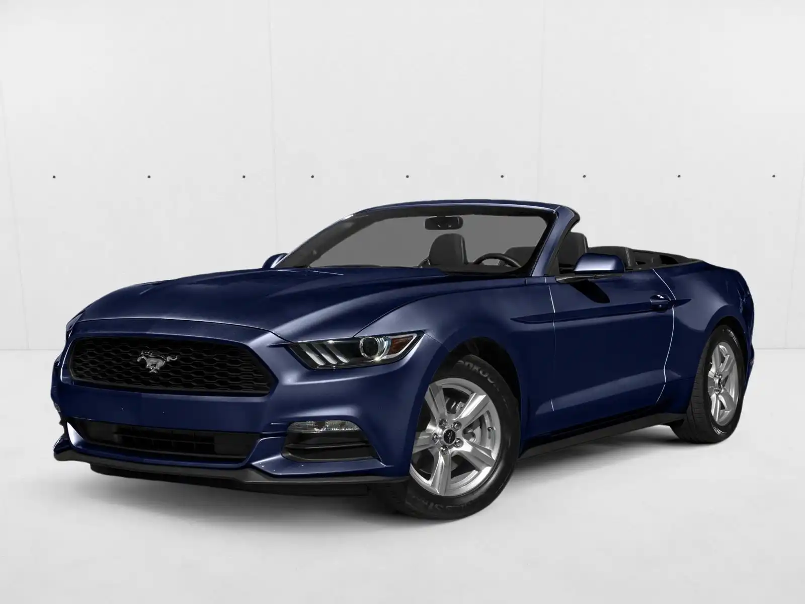 2016 Ford Mustang V6 Convertible's photo